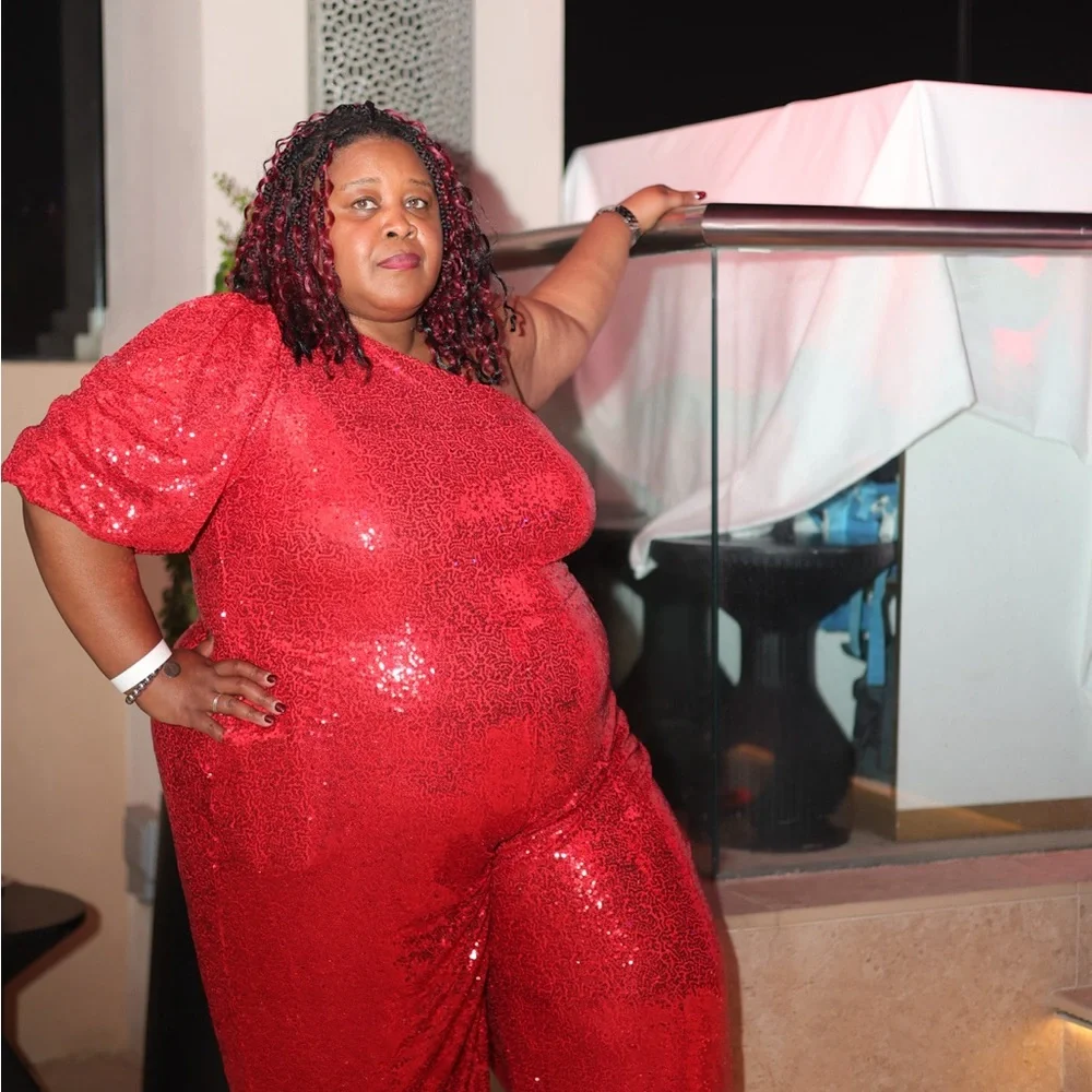 4X red sequins jumpsuit - Picture 2 of 2